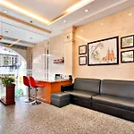 HANZ Alley LuanVu Hotel Bui Vien